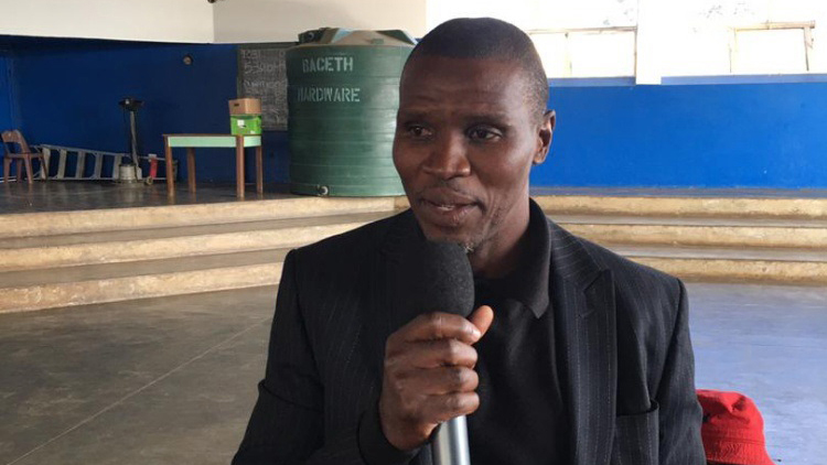 Siza Dlamini speaking during the Mbabane Swallows meeting at MDS Hall. (Pics: Sanele Jele)
